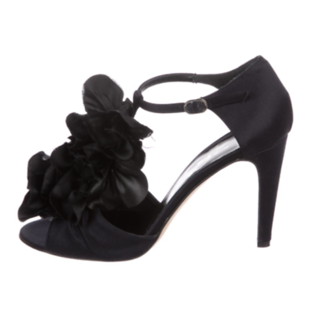 TiBi NIB black satin floral pumps size 39